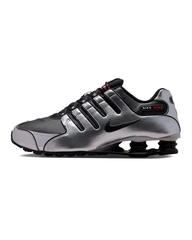 Promoção Force vs Shox - Modelos Nike Air Force e Nike Shox com desconto
