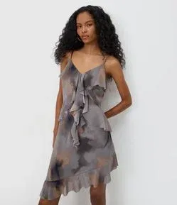 Tons quentes e terrosos que são a cara da temporada! Descubra as novidades femininas com as cores em alta no site e app.