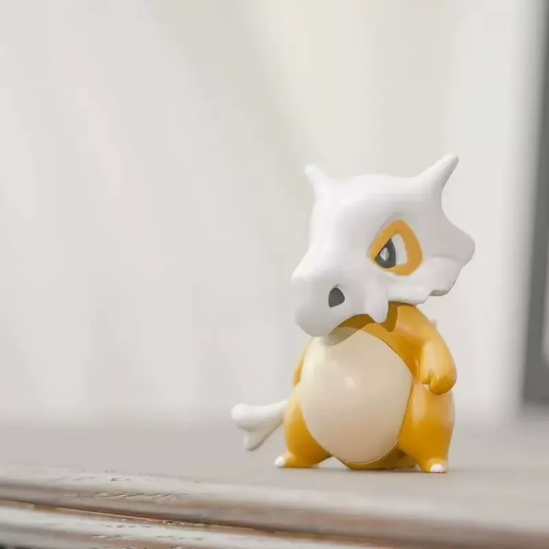 Formovie Figura Cubone 8cm – Ornamento Fofo para Desktop e Carro