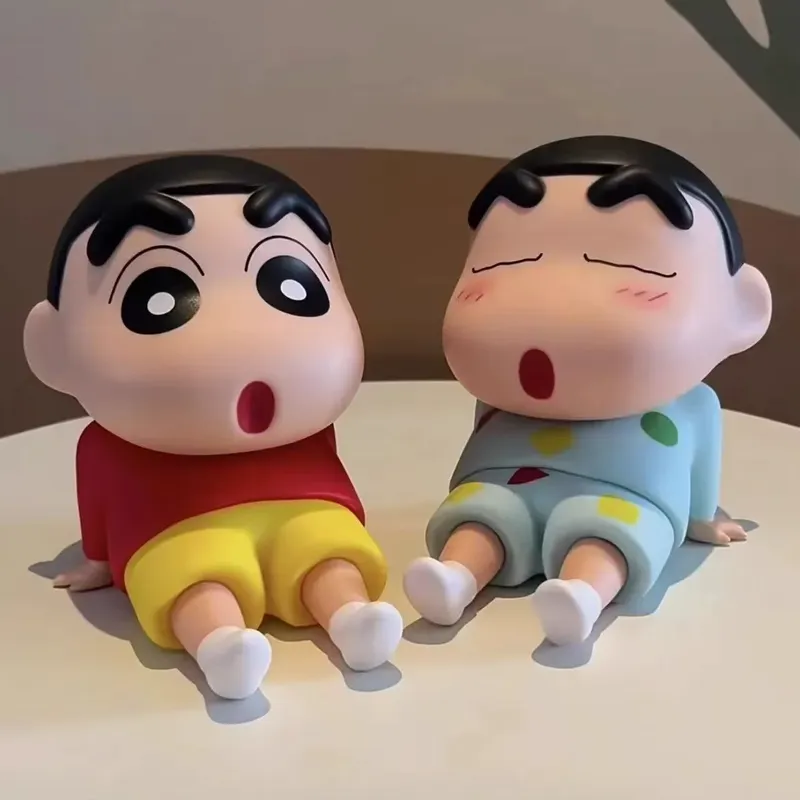 Formovie Suporte de Telefone Kawaii Shin‑Chan – Decoração de Mesa
